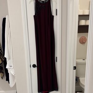 JS Boutique Black and Red Dress